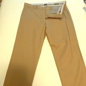 GAP Straight Tailored Fit Khakis